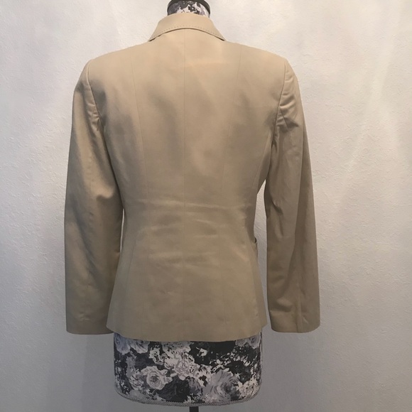 Classic Nude Tahari Blazer - Picture 4 of 4
